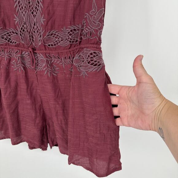 Free People Weila Romper Shorts Dainty Embroidered Filigree Tie Wasit NEW Small - Picture 7 of 11